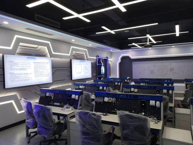 面向未來 創(chuàng)造智能互聯(lián)新世界 武漢軟件工程職業(yè)學(xué)院計算機學(xué)院的信息系統(tǒng)集成服務(wù)人才培養(yǎng)