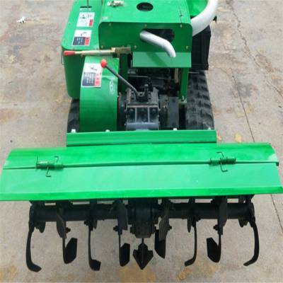 農(nóng)用撒肥機械 三輪撒肥機、全自動撒糞車與施肥機械的現(xiàn)代化應用