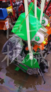 小型汽油挖坑機圖片全解析 高效施肥與林業(yè)作業(yè)的得力助手
